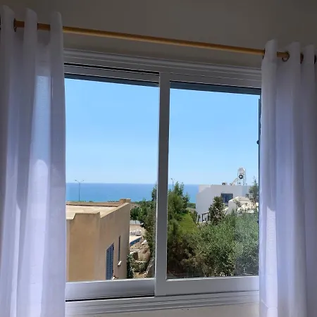 King's Palace - Very Spacious 1 Bed Πάφος