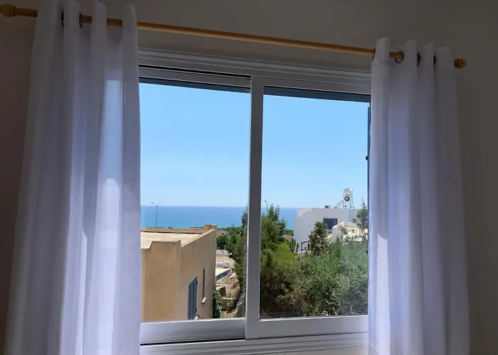 King's Palace - Very Spacious 1 Bed Paphos