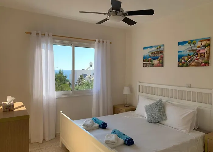 King's Palace - Very Spacious 1 Bed *